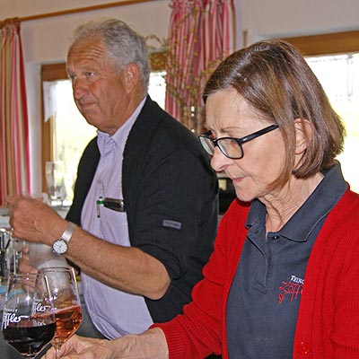 Weingut & Strauße Löffler in Staufen im Breisgau Wettelbrunn Markgräflerland Baden